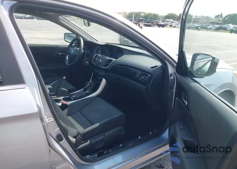 2016 Honda Accord Lx z USA, uszkodzony, nr VIN 1HGCR2F34GA118221